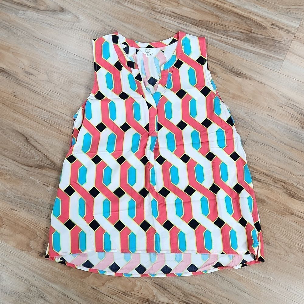 🔺️Crown & Ivy Coral & Turquoise Geometric Rayon Sleeveless Top Petite Large